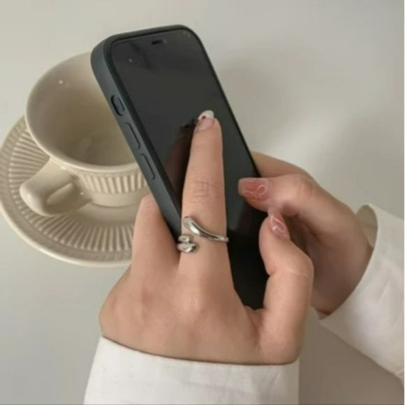 Womens Set of Two Silver And Gold Tear Shape Layers Twisted Open Ring Adjustable - Picture 9 of 14